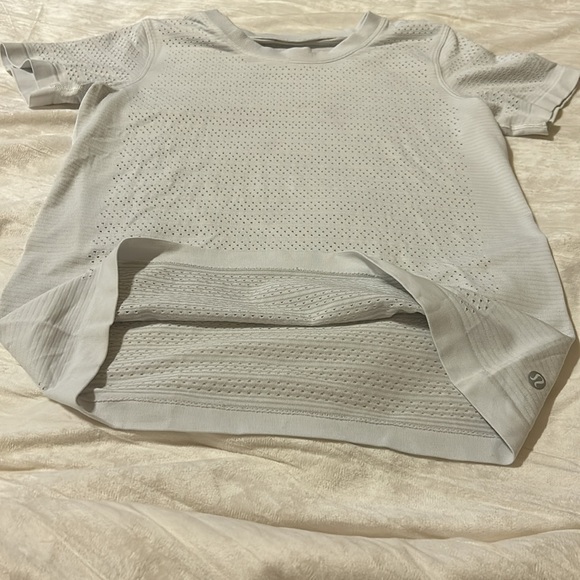 Lululemon Swiftly Breathe White Short Sleeve - Picture 5 of 16
